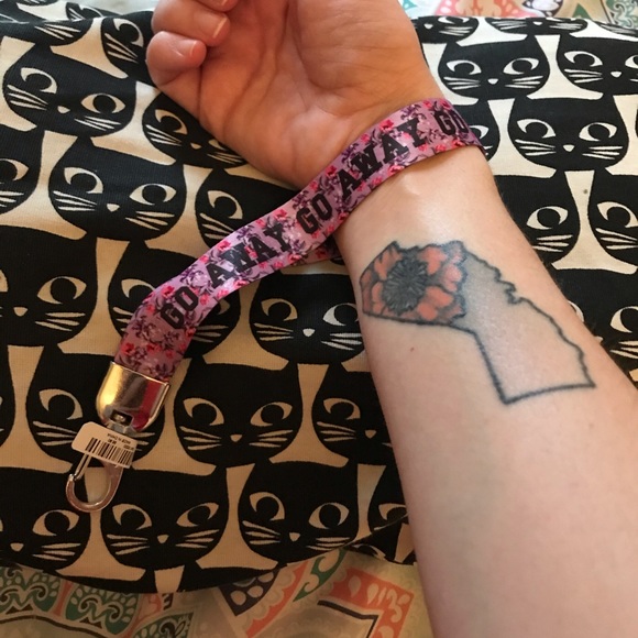 Hot Topic Accessories - Go Away Floral Lanyard 🌸